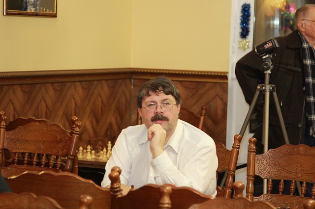 Международный арбитр Владимир Махнев
