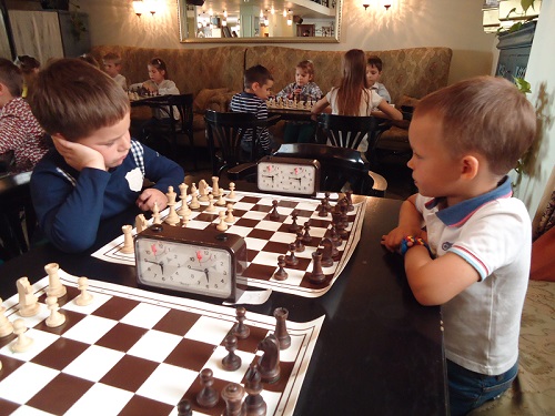Детский шахматный турнир на Житной 10.